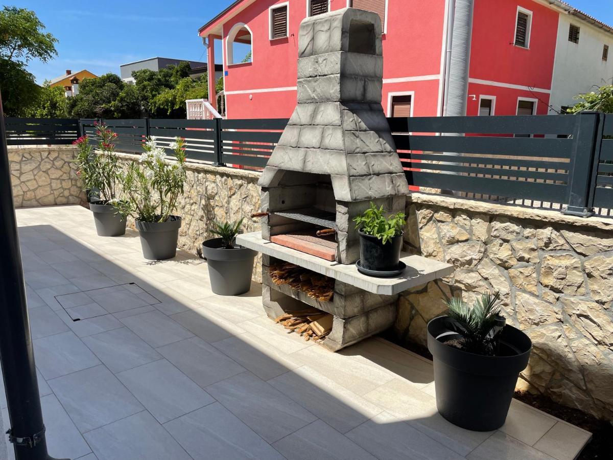 Apartmenthouse Ines Vir Exteriör bild